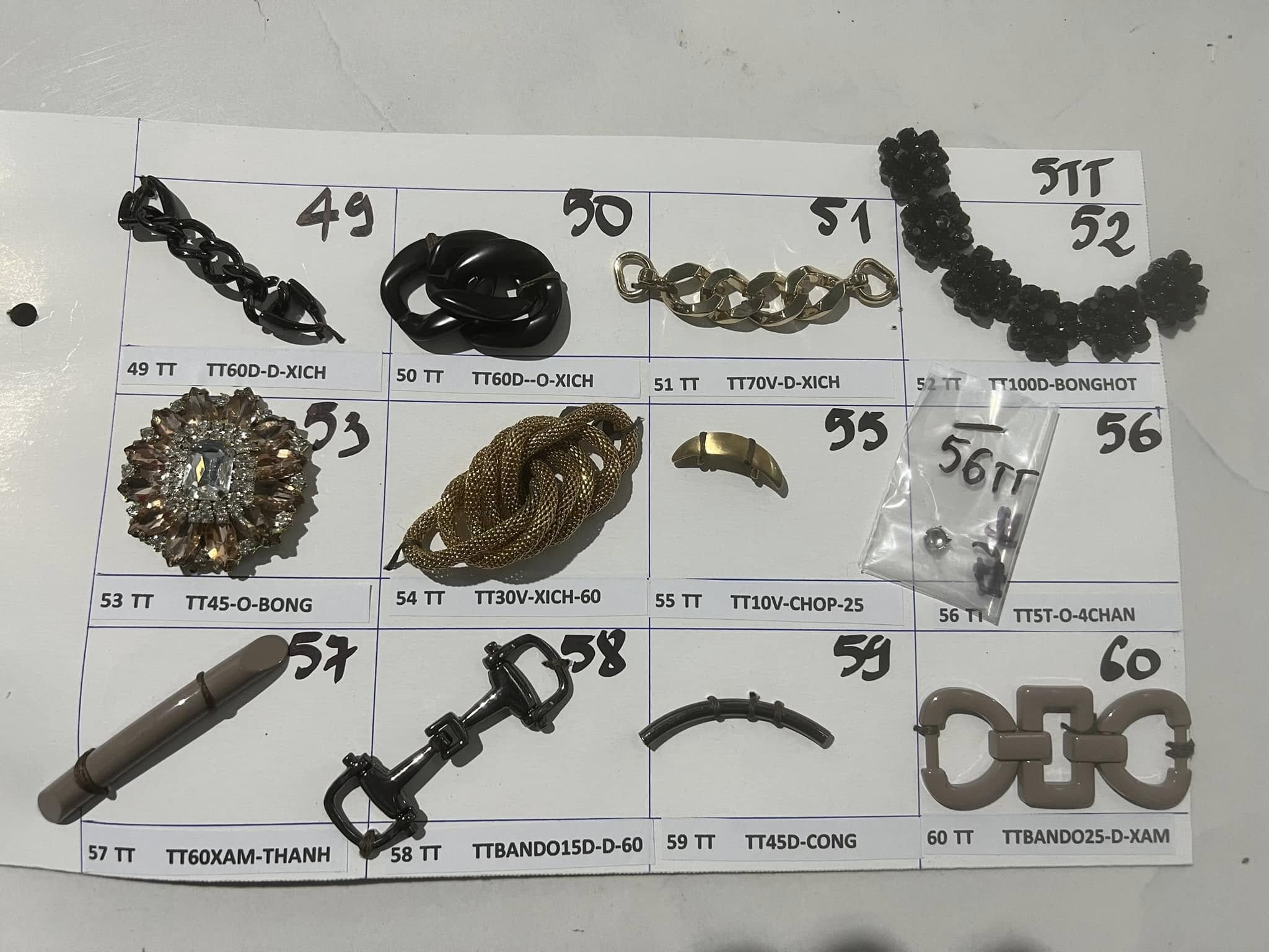 474090264_569939105872427_402833366014936312_n Khóa trang trí kim loại cho giày túi xách nhiều mẫu thuộc da huy hoàng 029
