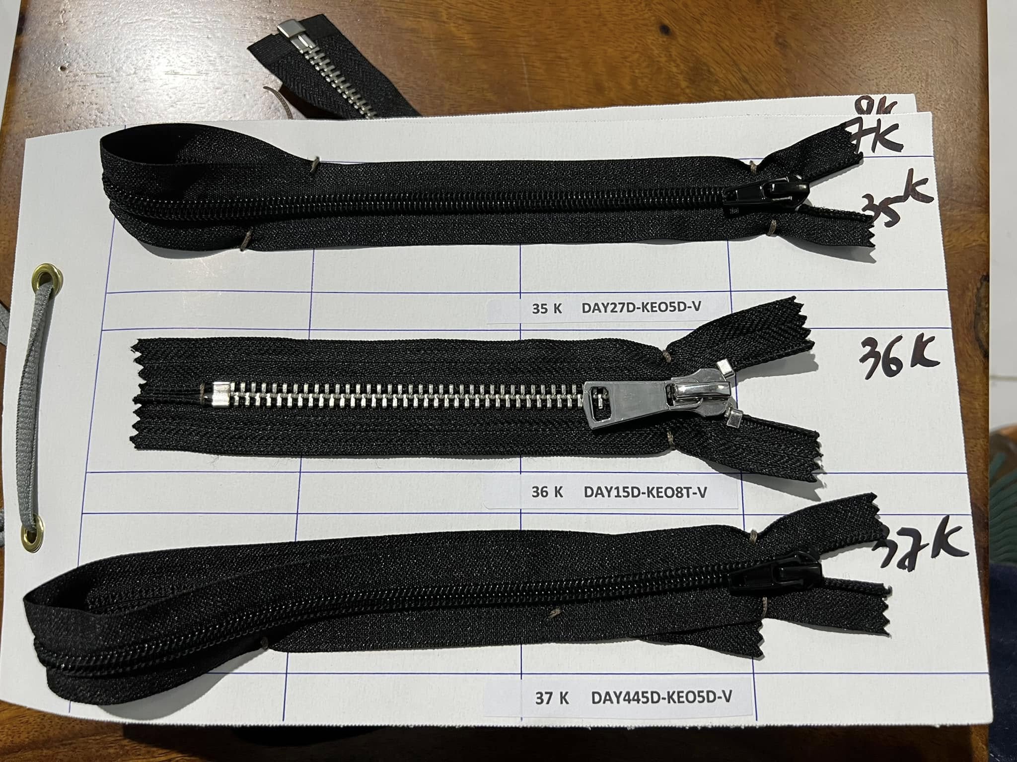474170165_569939299205741_8754252704797336173_n Khóa dây kéo các loại làm giày boot túi xách thuộc da huy hoàng 007