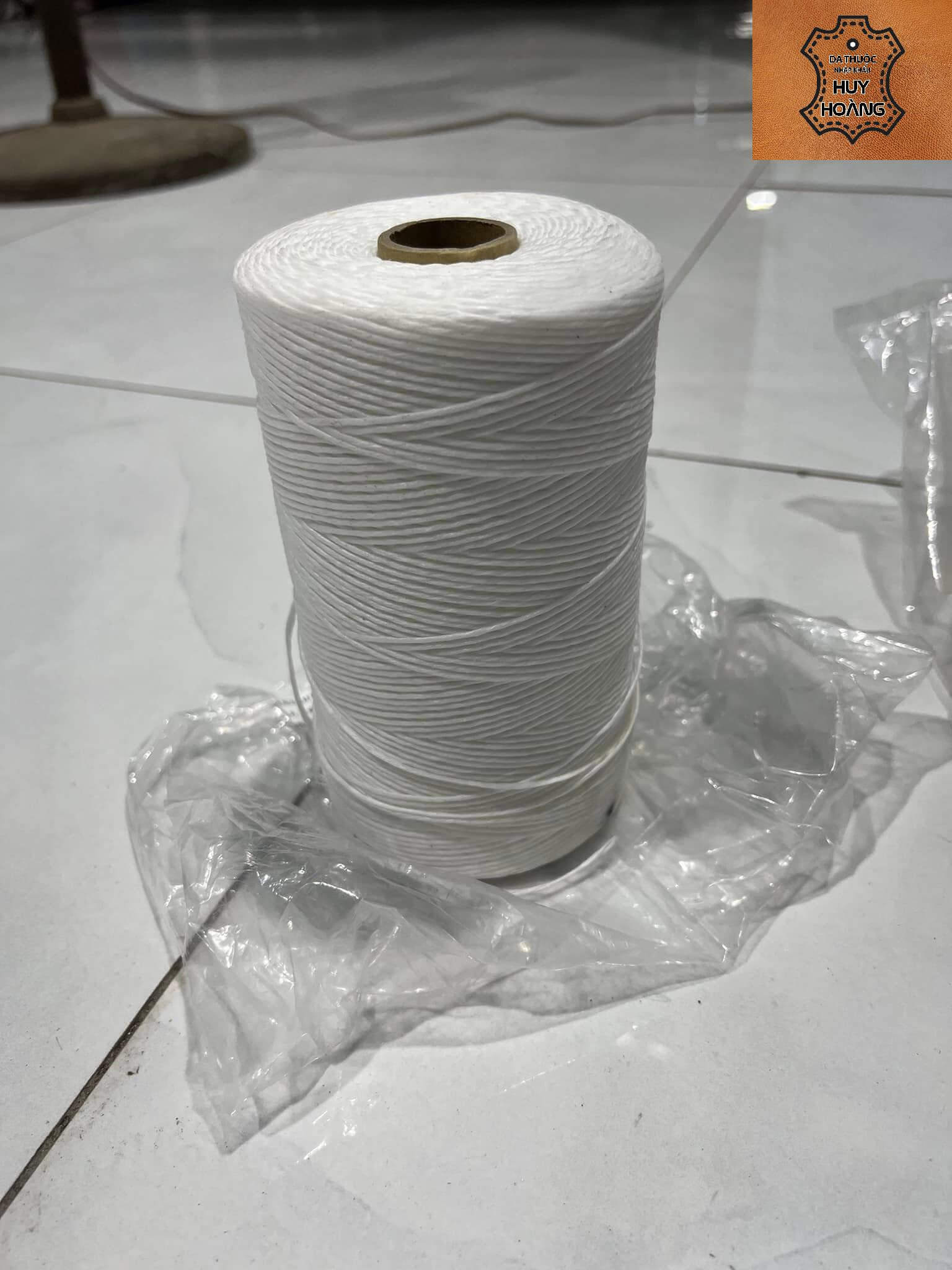 ban-chi-may-nhieu-thuoc-da-huy-hoang-002 Bán cuộn chỉ rút tay nhiễu giày thuộc da huy hoàng 001