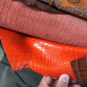 Bán thuộc Da bò dập vân cá sấu cácmàu thuộc da huy hoàng 009
