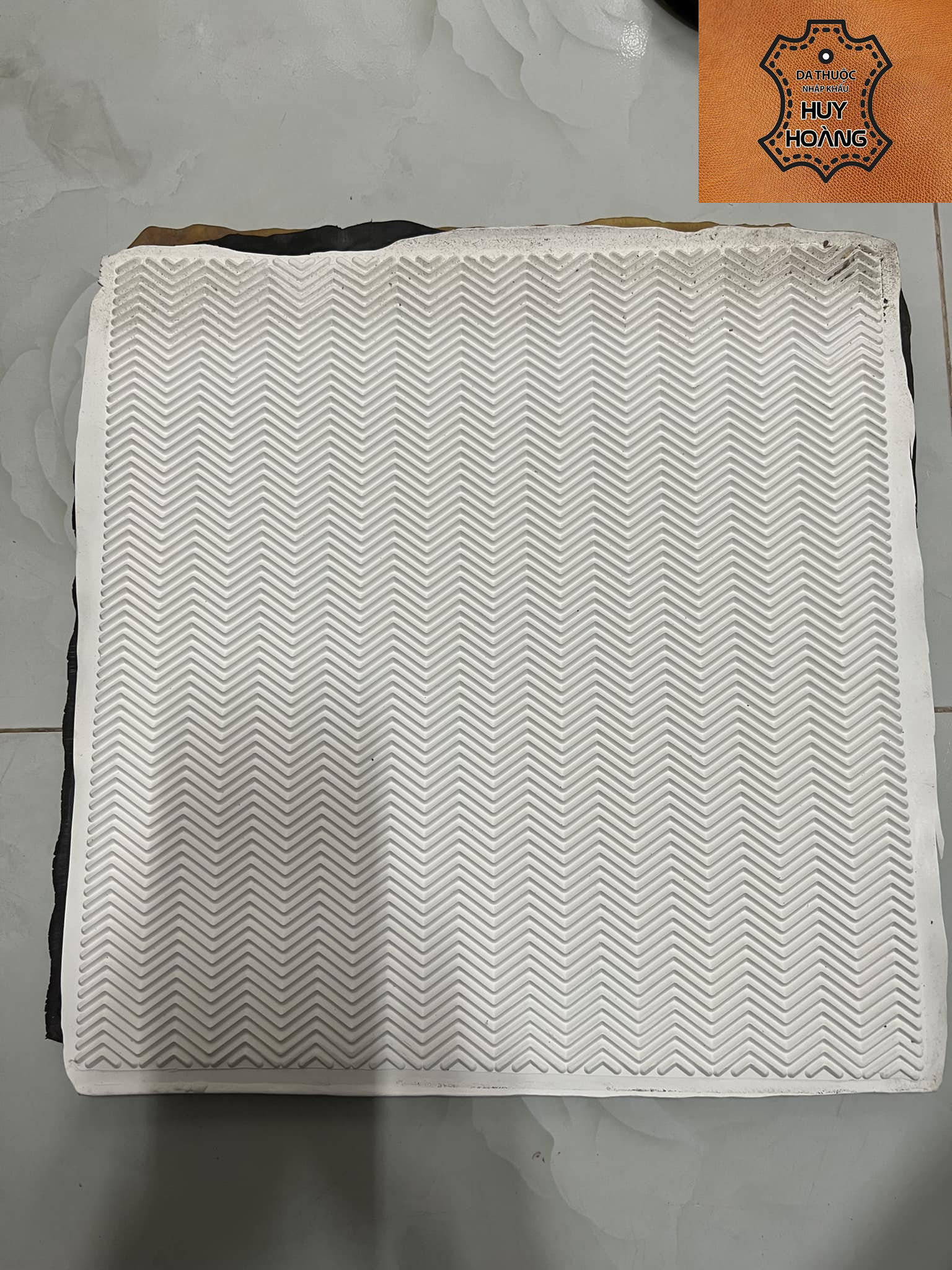 ban-tam-cao-su-chong-truot-eva-vibram-thuoc-da-huy-hoang-002 Bán Đế cao su nguyên tấm các loại đóng giày da thuộc da huy hoàng 004